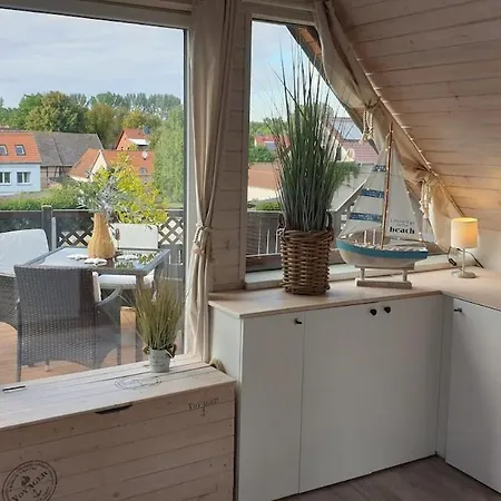 Kleines Mit Dachterrasse Und Weitem Ausblick Herbsleben